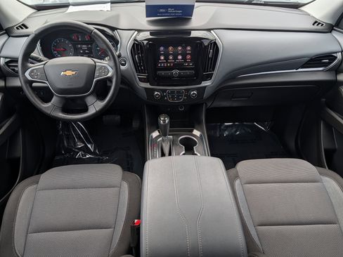 Used 2020 Chevrolet Traverse LT FWD image 16