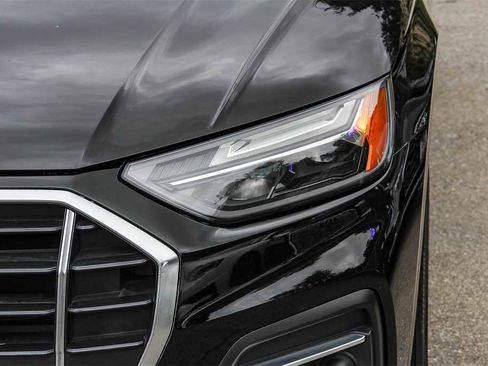 Used 2023 Audi Q5 2.0T Premium w/ Convenience Package image 7