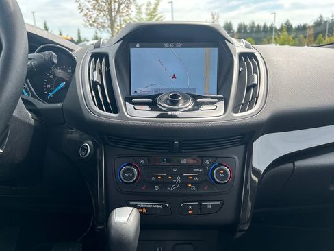 Used 2017 Ford Escape Titanium AWD/4WD image 30