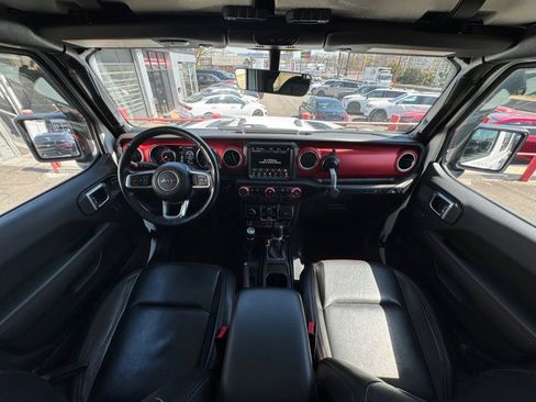 Used 2022 Jeep Wrangler Unlimited Rubicon w/ LED Lighting Group image 45