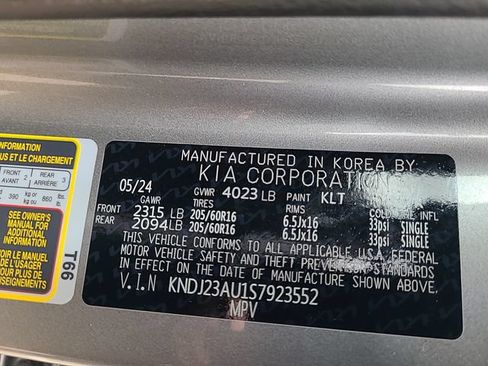 Used 2025 Kia Soul LX w/ LX Technology Package FWD image 32