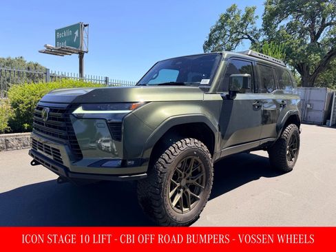 Used 2024 Lexus GX 550 w/ Cold Area Package AWD/4WD image 3