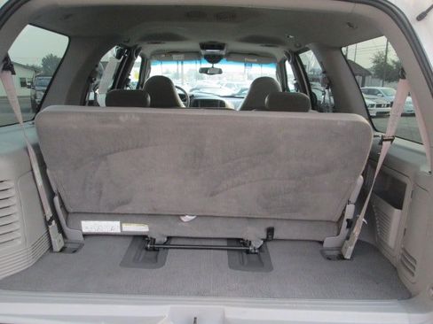 Used 2000 Ford Expedition XLT AWD/4WD image 13