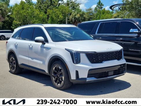 Certified 2024 Kia Sorento S FWD image 1
