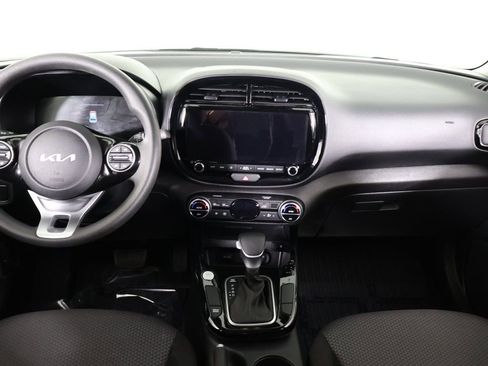 Used 2025 Kia Soul S FWD image 34