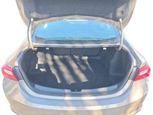 Used 2024 Chevrolet Malibu LS image 19