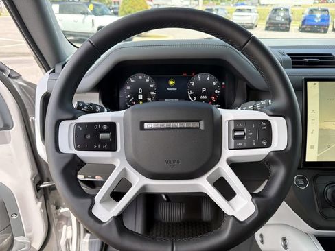New 2026 Land Rover Defender 110 X-Dynamic SE AWD/4WD image 28