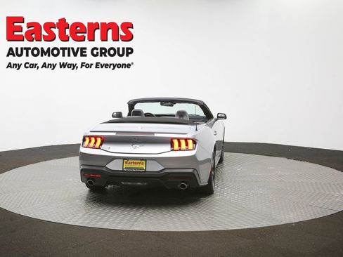 Used 2025 Ford Mustang Premium RWD image 35