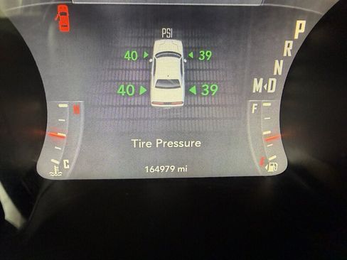 Used 2016 Dodge Challenger SXT RWD image 14