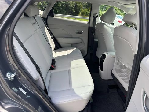 Used 2024 Hyundai Kona Limited FWD image 21
