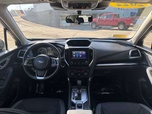 Used 2022 Subaru Forester Premium AWD/4WD image 14