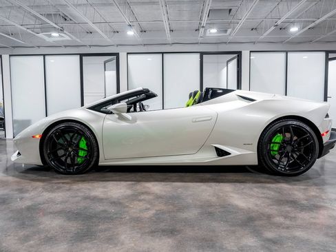 Used 2016 Lamborghini Huracan LP 610-4 AWD/4WD image 94