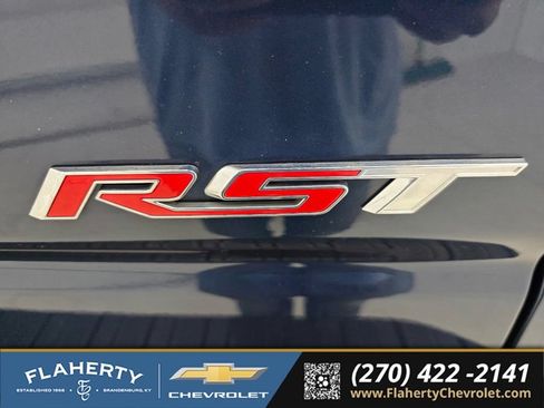 Used 2022 Chevrolet Silverado 1500 RST w/ Max Trailering Package AWD/4WD image 18