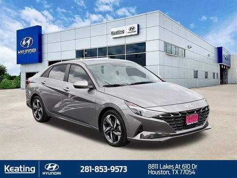 Certified 2022 Hyundai Elantra SEL w/ Convenience + Premium Package FWD image 3