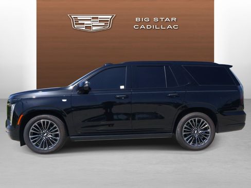 Certified 2025 Cadillac Escalade Sport Platinum AWD/4WD image 2