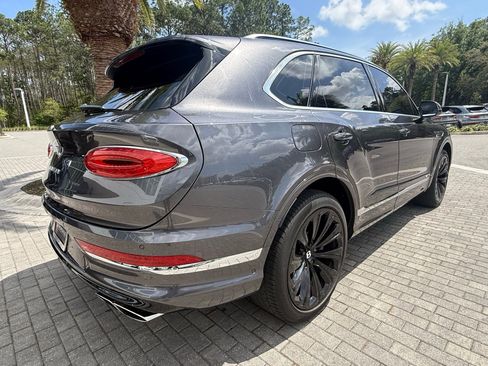 Certified 2021 Bentley Bentayga image 11
