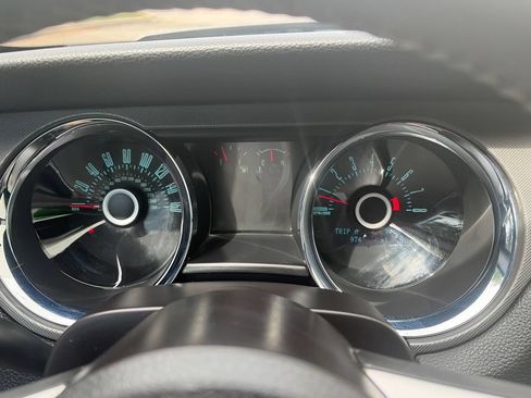 Used 2013 Ford Mustang Coupe RWD image 7
