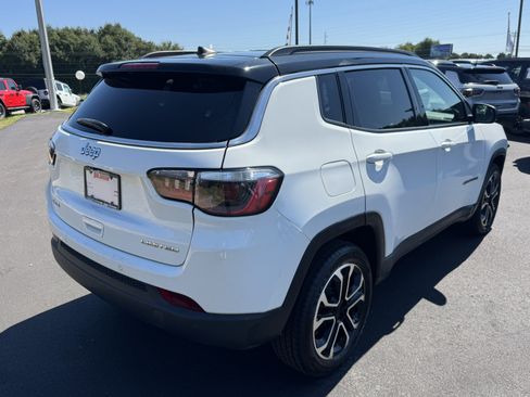 Used 2024 Jeep Compass Limited AWD/4WD image 5