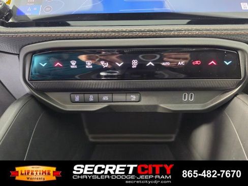 New 2026 Jeep Cherokee Overland AWD/4WD image 23