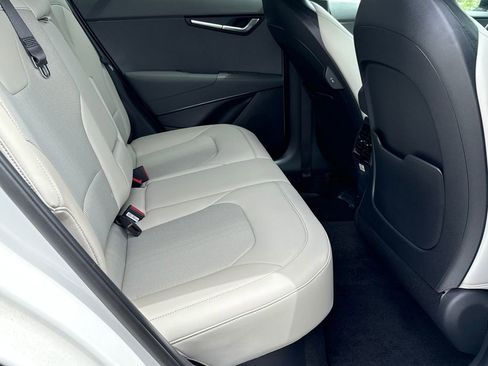 New 2025 Kia Niro EX Touring image 15