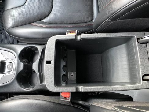 Used 2022 Jeep Cherokee Trailhawk w/ Premium Leather Package image 31