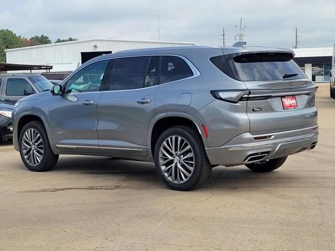 New 2026 Buick Enclave Avenir FWD image 4