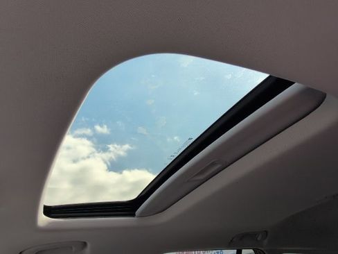 New 2026 Chevrolet Trax ACTIV w/ Sunroof Package image 23