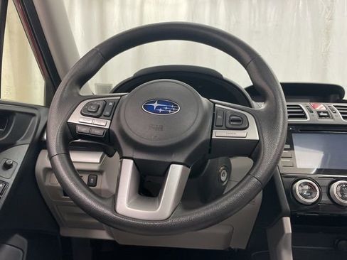 Used 2018 Subaru Forester 2.5i Premium w/ All-Weather Package image 17