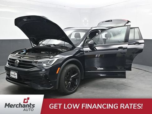 Used 2024 Volkswagen Tiguan SE R-Line AWD/4WD image 44