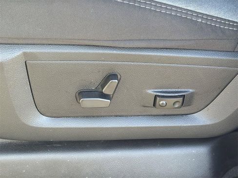 Used 2024 RAM 2500 Big Horn image 21