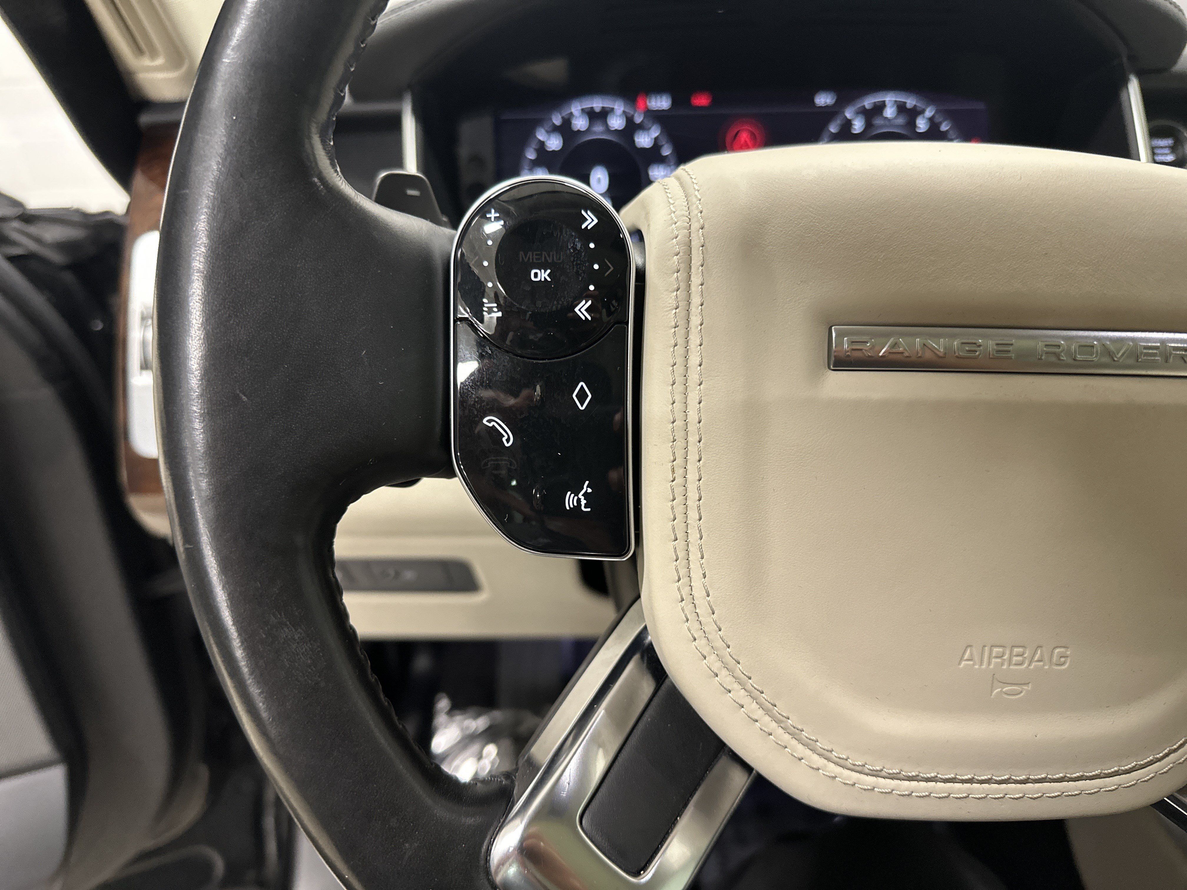 Used 2020 Land Rover Range Rover HSE AWD/4WD image 19