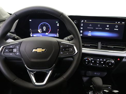 New 2026 Chevrolet Trax LT w/ LT Convenience Package image 23