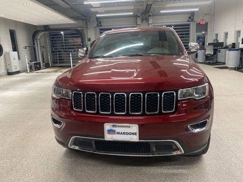 Used 2022 Jeep Grand Cherokee Limited image 2