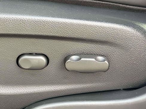 Used 2022 Buick Encore Preferred w/ Safety Package AWD/4WD image 19