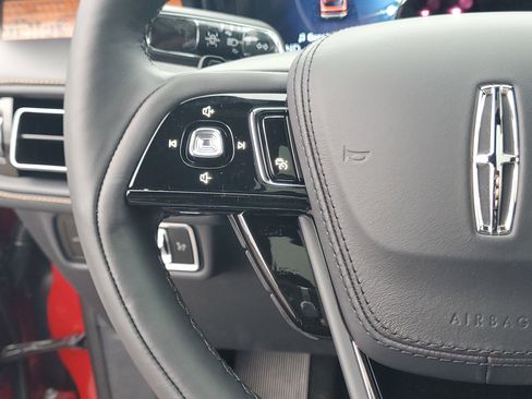 New 2026 Lincoln Aviator Black Label w/ Dynamic Handling Package image 17