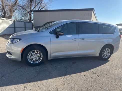 New 2026 Chrysler Voyager LX image 3