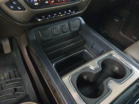 Used 2015 GMC Sierra 3500 Denali w/ Duramax Plus Package image 15