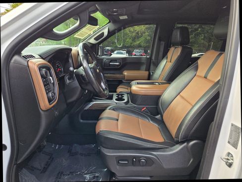 Used 2019 Chevrolet Silverado 1500 High Country AWD/4WD image 13