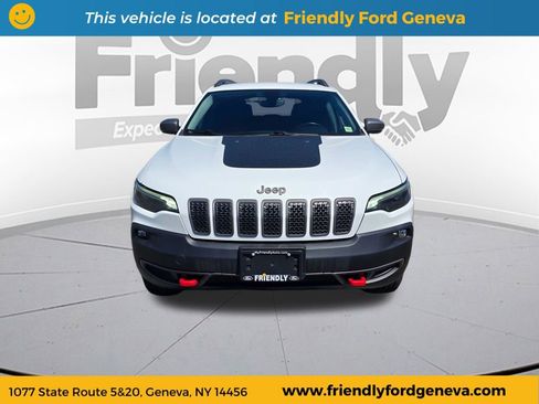 Used 2019 Jeep Cherokee Trailhawk w/ Cold Weather Group AWD/4WD image 2