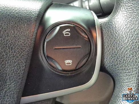 Used 2013 Toyota Camry LE FWD image 13