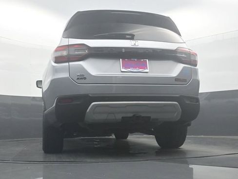 Used 2024 Honda Pilot TrailSport image 32