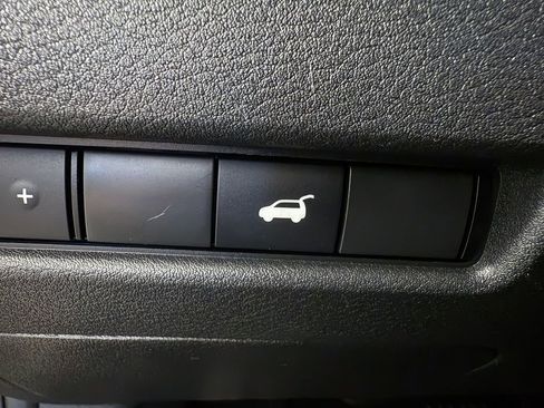 Certified 2021 Nissan Rogue SV w/ Premium Package image 33