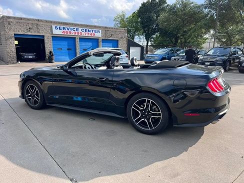 Used 2022 Ford Mustang Premium RWD image 4