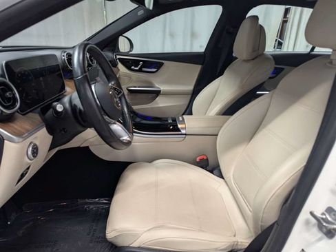 Used 2025 Mercedes-Benz C 300 Sedan image 10