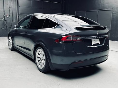 Used 2016 Tesla Model X 90D AWD/4WD image 4