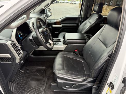 Used 2015 Ford F150 Lariat w/ Equipment Group 502A Luxury image 8