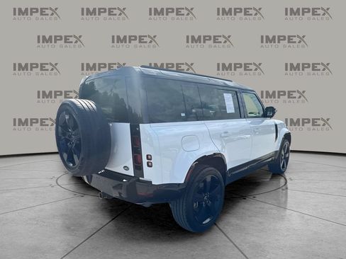 Used 2023 Land Rover Defender 110 X-Dynamic SE AWD/4WD image 3