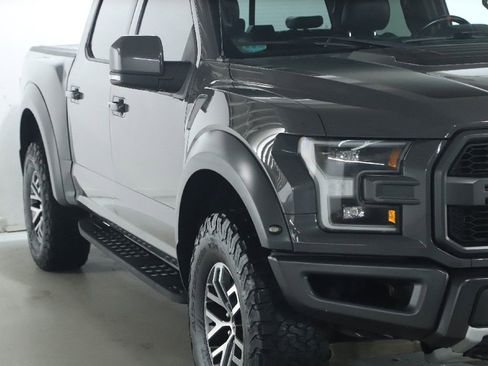 Used 2018 Ford F150 Raptor w/ Equipment Group 802A Luxury AWD/4WD image 9