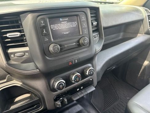 Used 2020 RAM 2500 Tradesman w/ Chrome Appearance Group AWD/4WD image 23