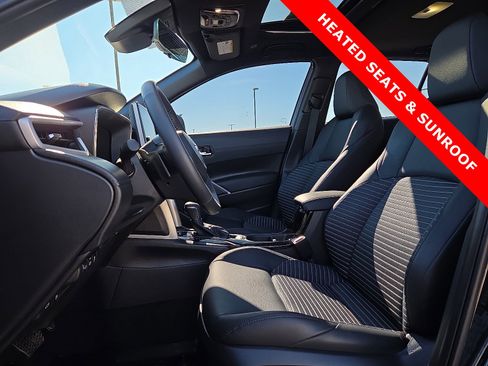 Used 2025 Toyota Corolla Cross AWD Hybrid image 15